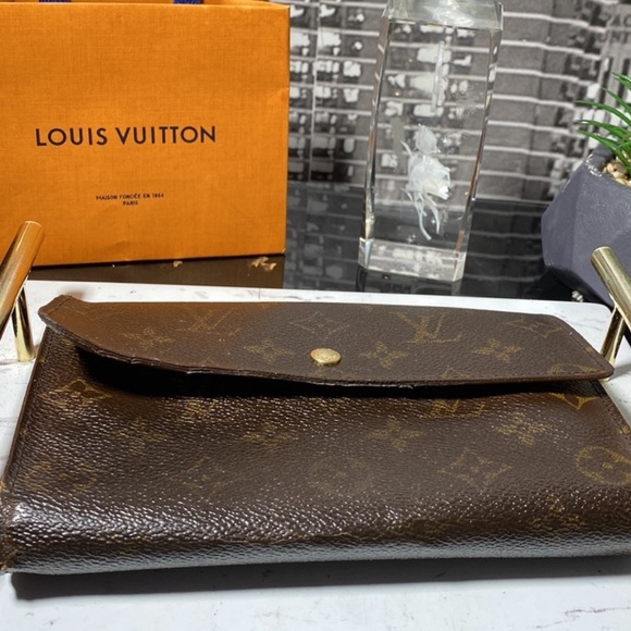 Louis Vuitton Monogram Wallet - Authentic - Picture 16 of 16